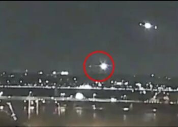 अमेरिका में प्लेन और हेलिकॉप्टर क्रैश में सभी 67 लोगों की मौत, टक्कर होने के बाद हो गए थे विमान के तीन टुकड़े