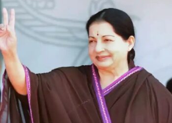 तमिलनाडु को सौंपी जाएगी जयललिता की संपत्ति, 27 किलो सोना, 10000 साड़ियां और 1562 एकड़ जमीन सहित हीरे जवाहरात हैं शामिल