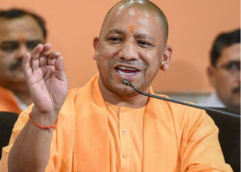 बदल गए लखनऊ के जिलाधिकारी, उत्तर प्रदेश में हुआ बड़ा प्रशासनिक फेरबदल, 14 जिलों के डीएम बदले, 31 आईएएस अधिकारियों का तबादला