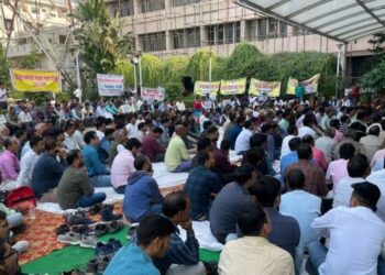 बिजली निजीकरण के खिलाफ कर्मचारियों का हल्लाबोल..जेई-इंजीनियरों ने संभाली कमान, 29 मई से ठप होंगे कार्य, लखनऊ के 14 लाख उपभोक्तों पर क्या होगा असर