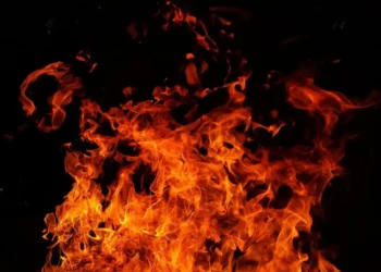 हैदराबाद में भयानक आग से मचा कोहराम, 17 की मौत, दमकल की 11 गाड़ियां मौके पर पहुंची, बड़ी मशक्कत से बुझी आग