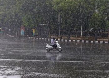 कई राज्यों में मानसून की दस्तक, जानिए क्या कहता है IMD का एलर्ट, कितने दिनों तक होगी बारिश