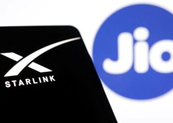 Starlink को Jio को सीधी टक्कर, अब पूरे भारत में चलेगा एलन मस्क का इंटरनेट!