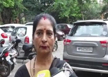 कुत्ता और बिल्ली बने पति और पत्नी के बीच तलाक की वजह, पूरा मामला जानकर आप रह जायेंगे हैरान