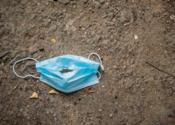 कोरोना काल में जान बचाने वाला मास्क बना ‘केमिकल टाइम बम’ अब पहुंचा सकता है नुकसान