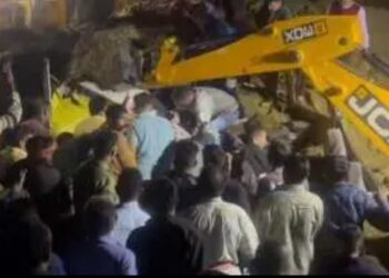 बड़ा हादसा: चलती बस पर गिर गया पहाड़ का मलबा, 18 की मौत; रेस्क्यू ऑपरेशन जारी