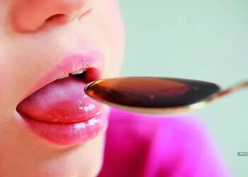 खांसी की आम दवा बच्चों के लिए हुई जानलेवा, कफ सिरप पीने से 11 मासूमों की मौत, दो राज्यों में मचा हड़कंप