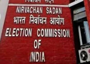SIR के खिलाफ सुप्रीम कोर्ट में याचिका, ममता बनर्जी नहीं इस राज्य के मुख्यमंत्री ने कर दिया बड़ा खेल