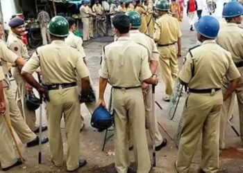 दिल्ली से मुंबई तक बम की अफवाहों ने मचाई खलबली, 2 बड़े अलर्ट निकले फर्जी; घंटों परेशान रही पुलिस