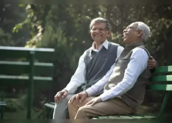 केंद्र सरकार की बड़ी घोषणा, देशभर में बुजुर्गों के लिए “सीनियर सिटिजन कार्ड 2025” योजना को लागू करने का किया ऐलान