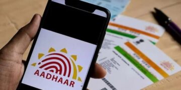 Aadhaar card online update: आधार कार्ड को लेकर बड़ा फैसला, जानिए कैसे घर बैठे बिना दस्तावेज बदल सकेंगे मोबाइल नंबर