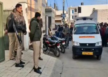 उत्तर प्रदेश में ख़त्म हो गया पूरा परिवार …एक ही घर से 5 सदस्यों के शव बरामद; सभी के माथे पर गोली के निशान; मचा हड़कंप