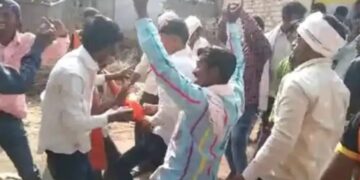 ˈडांस करने में दूल्हा था मगन, दुल्हन को आ गया गुस्सा तो उसने दोस्त के साथ ले लिए फेरेˌ