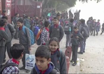 उत्तर प्रदेश में सर्दी के बीच आया बड़ा अपडेट, जानिए कब से खुल जायेंगे सभी स्कूल