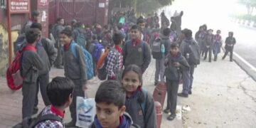 उत्तर प्रदेश में सर्दी के बीच आया बड़ा अपडेट, जानिए कब से खुल जायेंगे सभी स्कूल