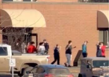 कनाडा के स्कूल में ताबड़तोड़ फायरिंग से 10 लोगों की हुई मौत, पुलिस ने शूटर को किया ढेर