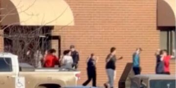 कनाडा के स्कूल में ताबड़तोड़ फायरिंग से 10 लोगों की हुई मौत, पुलिस ने शूटर को किया ढेर