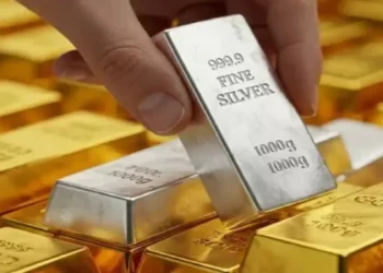 Gold Silver Prices Drop: हो गया कमाल ! भरभरा कर हुए सोना और चांदी के दाम धड़ाम, जानिए क्या भाव है गोल्‍ड-सिल्‍वर