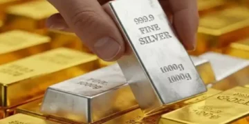 Gold Silver Prices Drop: हो गया कमाल ! भरभरा कर हुए सोना और चांदी के दाम धड़ाम, जानिए क्या भाव है गोल्‍ड-सिल्‍वर