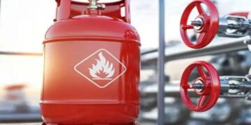करोड़ों LPG ग्राहकों के लिए जरूरी खबर! जल्द पूरा करें ये ज़रूरी काम, वरना होगी परेशानी
