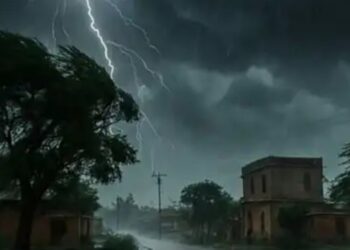 UP Weather Update: उत्तर प्रदेश में बदलेगा मौसम, गिरेंगे ओले, होगी मूसलाधार बारिश… मौसम, इन जिलों के लिए जारी हुई चेतावनी