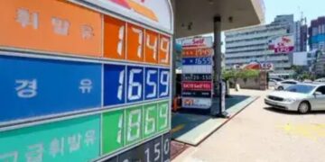 ईरान युद्ध के चलते कच्चे तेल से ज्यादा बढ़ सकते हैं डीजल और जेट फ्यूल के दाम: रिपोर्ट