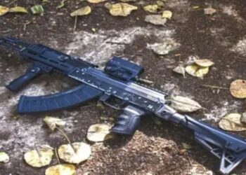 काशी के ट्रैक पर लावारिस मिली AK-47! पुलिस के फूले हाथ-पांव, फिर जांच में जो निकला उसने उड़ा दिए सबके होश! जानिए क्या था माजरा