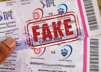 आईपीएल के फर्जी टिकट बनाने वाले चार गिरफ्तार,चैट जीपीटी और कोरल ड्रॉ का इस्तेमाल कर बनाते थे फ़र्ज़ी टिकट