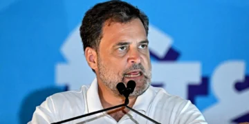 राहुल गांधी के नाम पर करोड़ों की ठगी! ‘सेक्रेटरी’ बनकर नेताओं को लगाता रहा चूना, फर्जी PA का नेटवर्क हुआ बेनकाब