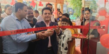 लखनऊ में लिबर्टी के 427वें मेगा एक्सक्लूसिव शोरूम का हुआ उद्घाटन