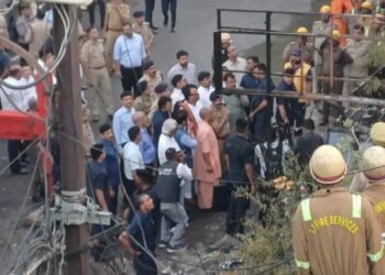 लखनऊ कोचिंग इंस्टीट्यूट में भीषण आग से 14 की मौत, कई घायल, सीएम योगी और अखिलेश यादव ने जताया दुख, आर्थिक मदद का ऐलान