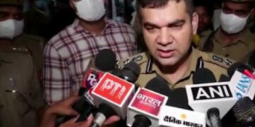 प्रयागराज में एक ही परिवार के 4 लोगों की हत्या, करोड़ों के थे मालिक, दुर्गंध आने पर मामले का हुआ खुलासा