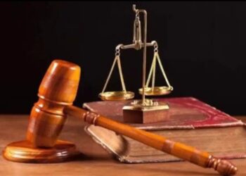 बाप को मारकर लाश के टुकड़े बाल्टियों में भरने वाले कलयुगी बेटा-बेटी अब लटकाये जायेंगे सूली पर, मां को भी उम्रकैद