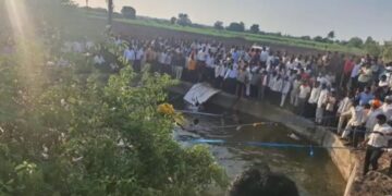 महाराष्ट्र के पंढरपुर में हुआ बड़ा हादसा, श्रद्धालुओं से भरी पिक अप वैन कुएं में गिरी; 14 की मौत, बढ़ सकता है मरने वालों का आंकड़ा