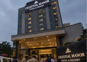 हत्या या हादसा? लखनऊ में होटल के 10वें मंजिल से गिरी प्रेमिका, मौके से फरार हुआ प्रेमी, कमरा नंबर 1037 में रुके थे दोनों